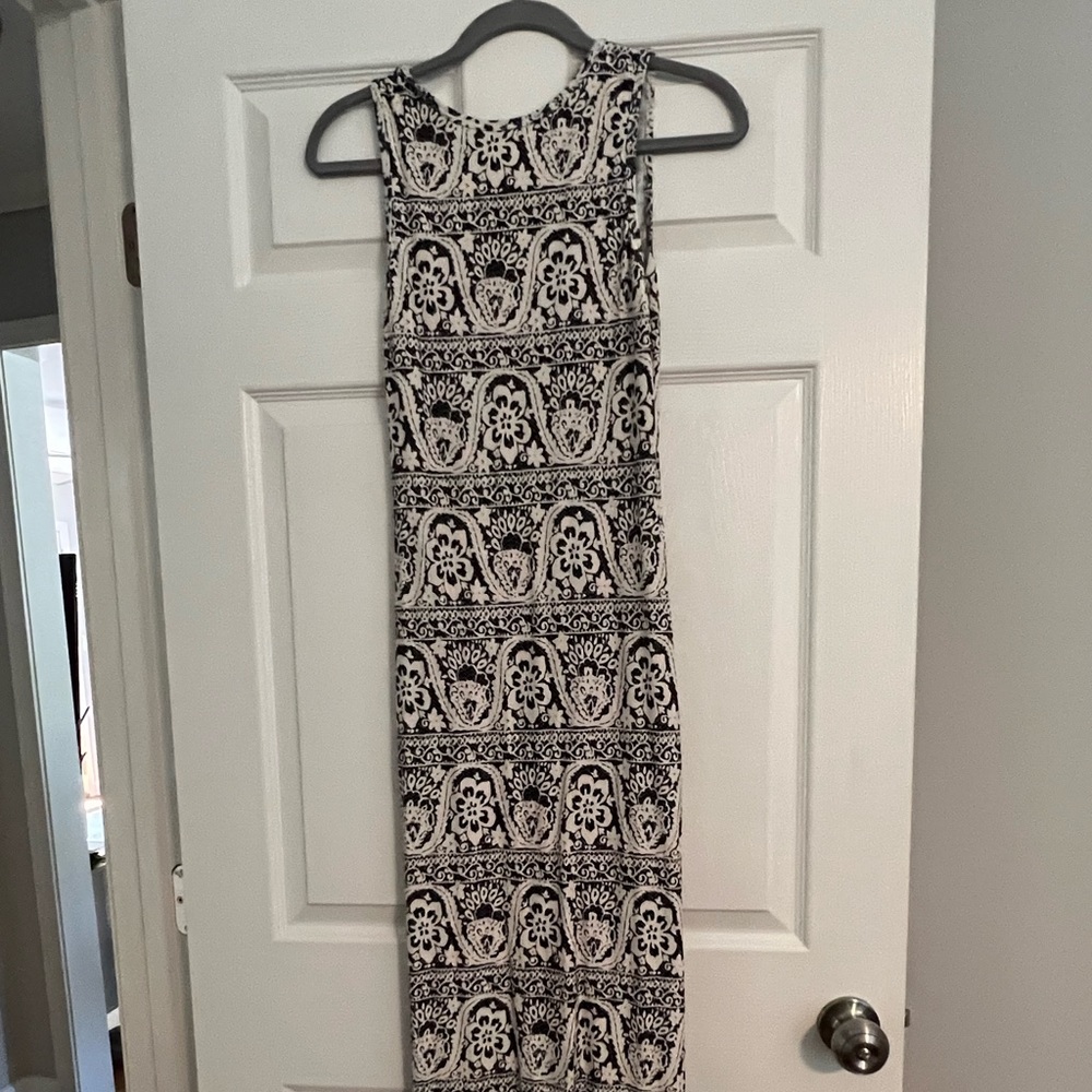 Novella royale open back maxi bodycon dress